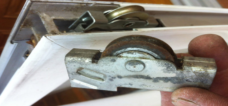 screen door roller repair in Albany